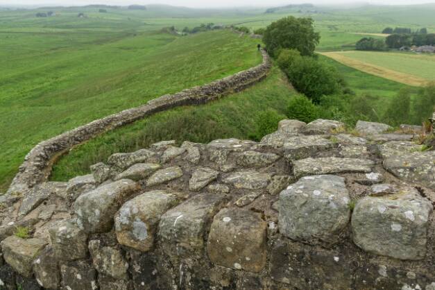 Hadrianswall https://de.wikipedia.org/wiki/Hadrianswall