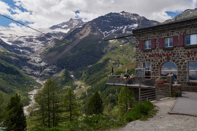 Blick auf Piz Palü und Palügletscher bei der Alp Grüm