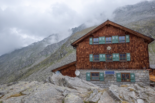 Zittauer Hütte (2328m)