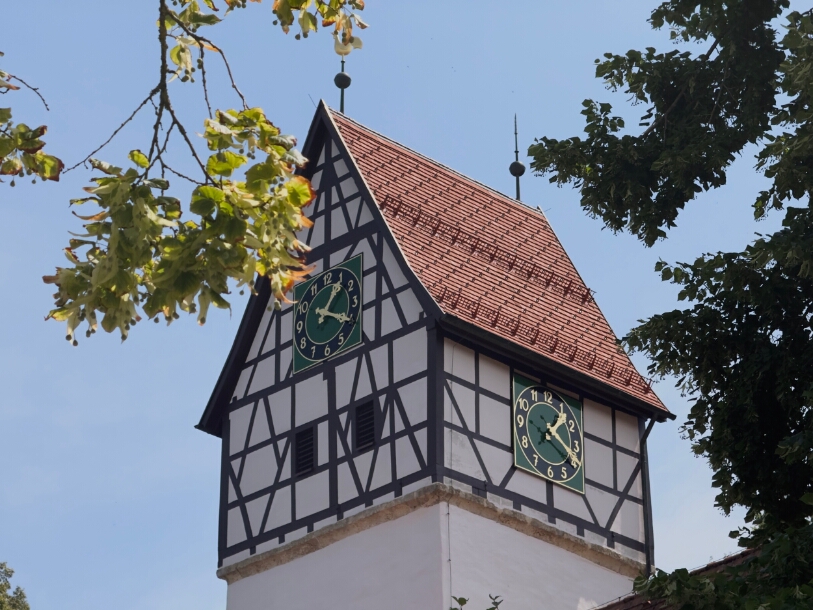 IMG_4037 Kirchturm in Zainingen